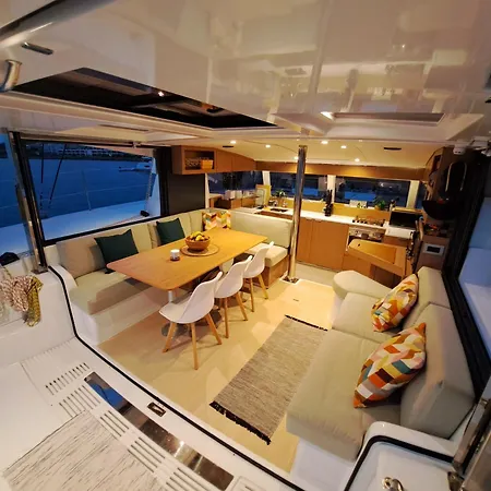 Dortoka Catamaran Sitges