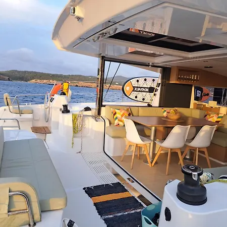 Dortoka Catamaran *